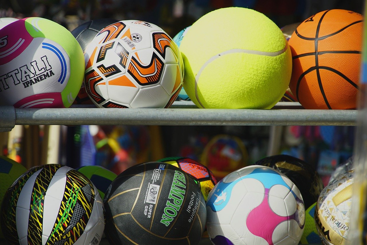 Snacking on Sunflower Seeds in Sports: A Favorite Pastime